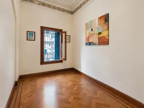 Local en Venta 90 años
