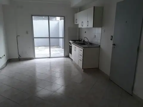 Departamento en Alquiler en Ramos Mejía, $ 320.000
