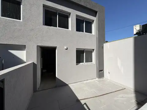 Departamento en Venta en Villa Dominico, USD 90.000