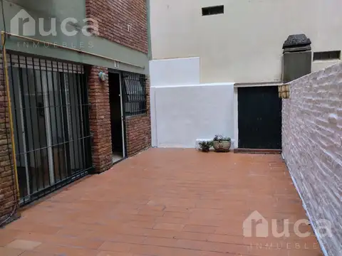 Departamento de dos ambientes , en venta , apto crédito , en Olivos , Buenos Aires.