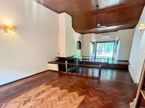 Casa en zona residencial San Carlos