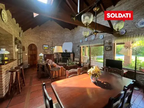 Casa en Venta en El Estribo, USD 298.000