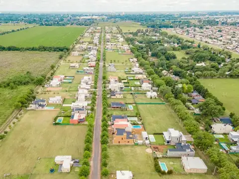 Terreno con amenities en Barrio Cerrado Las Casuarinas, Ibarlucea