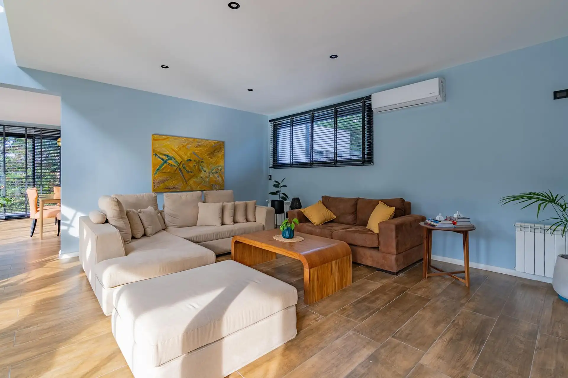 Casa 5 ambientes con parque La Aurelia