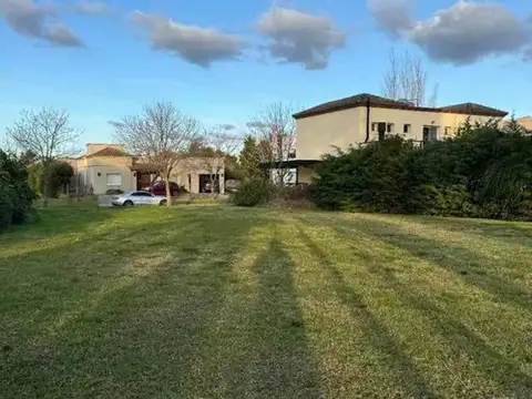 Terreno en Venta de 733,0 m2