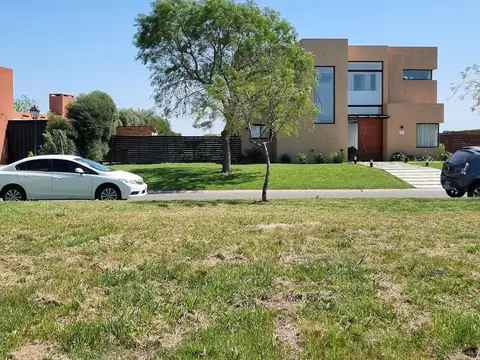 Terreno en Venta en San Sebastian, USD 70.000