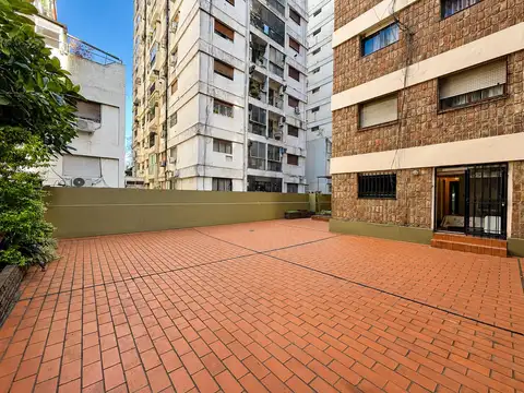 Departamento Venta 5 Ambientes con patio en Colegiales