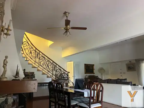 Casa en Venta en Moreno, USD 1.000.000