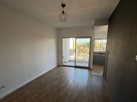 Departamento en Alquiler en Santos Lugares, $ 600.000