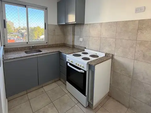 CERASO 1400, Piso 4