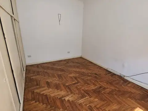 Depto Tipo Casa en Venta en Liniers, USD 70.000