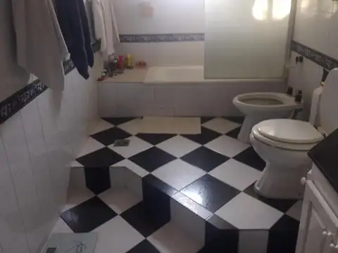 Casa en Venta en Castelar, USD 230.000