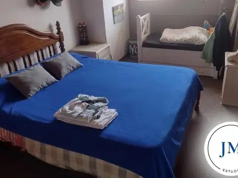 CASA EN CASTELAR