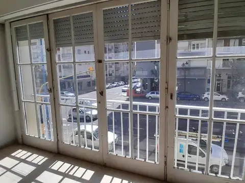 Avenida Colón 1400