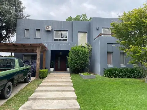 Casa en Alquiler Temporal en Santa Barbara, USD 3.900