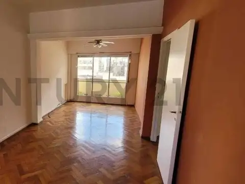 Uriburu 100, Piso 5