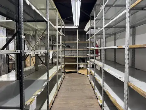 9 de Julio 1849 - Local Comercial con Deposito en Alquiler | 813 m2