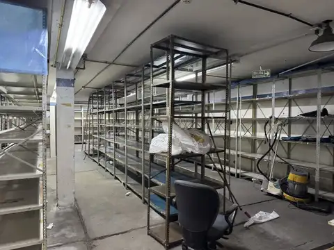 9 de Julio 1849 - Local Comercial con Deposito en Alquiler | 813 m2