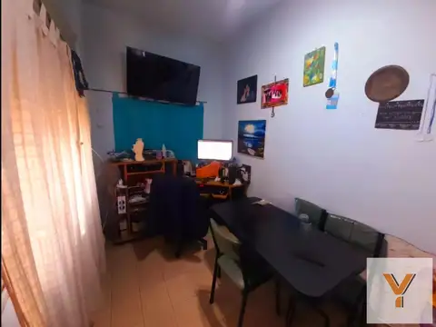 Casa 3 ambientes con 2 baños