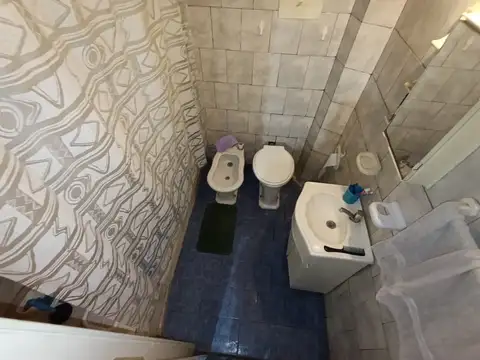 Depto Tipo Casa 5 ambientes con 2 baños