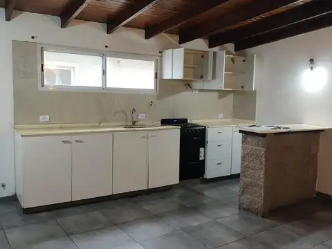 Departamento en Alquiler en El Palomar, $ 900.000