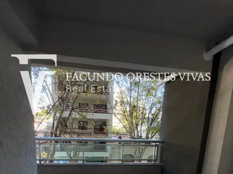 VENTA- TRES AMBIENTES-FRENTE-BALCÓN-A ESTRENAR-MATADEROS