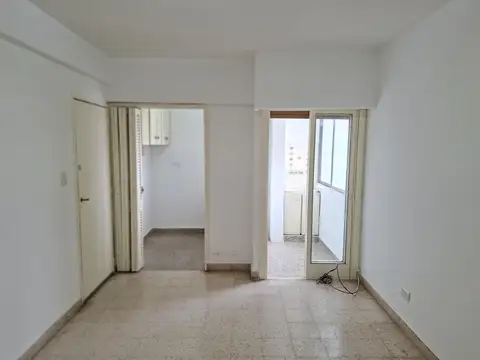 ALQUILER DE DEPARTAMENTO DE 2 AMBIENTES EN CENTRO DE RAMOS MEJIA