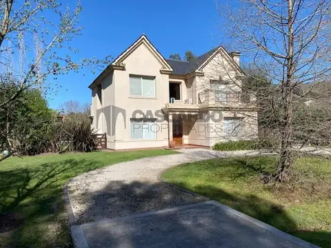 Casa en Venta de 4 dormitorios