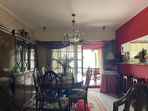 Casa en Venta en Villa Santos Tesei, USD 190.000