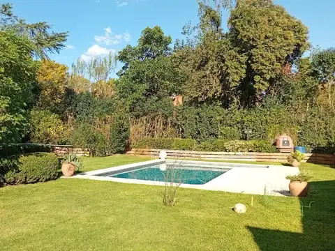 Terreno en Venta 20  mts Fondo