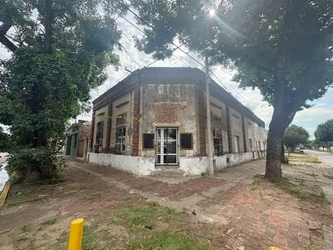 VENTA DE CASONA CENTRICA EN ESPERANZA