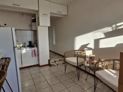 VENTA MONOAMBIENTE LUMINOSO BAJAS EXP MUNRO CENTRO