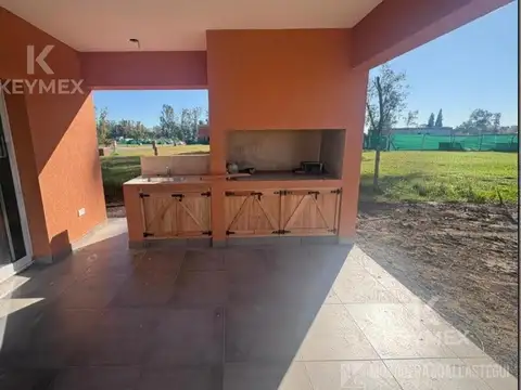 Casa Venta 3 Dormitorios - Santa Sofia - Pilar del Este