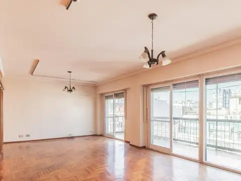 Departamento en Venta de 7 ambientes