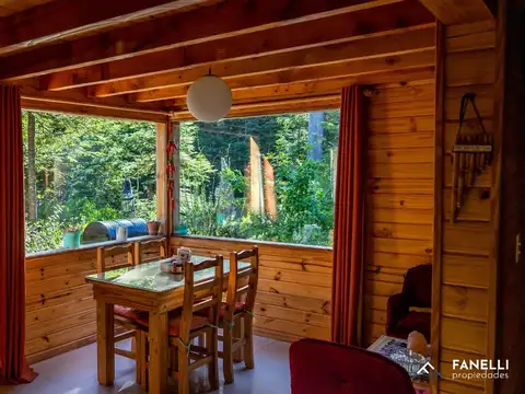 Casa en el Bosque – B° Bandurrias, Villa la Angostura (cód.