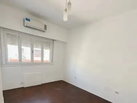 Depto Tipo Casa 4 ambientes con 2 baños