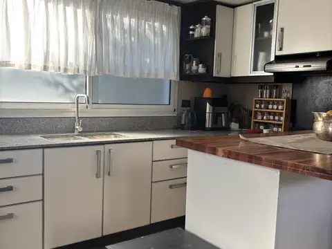 Casa en Alquiler al Este