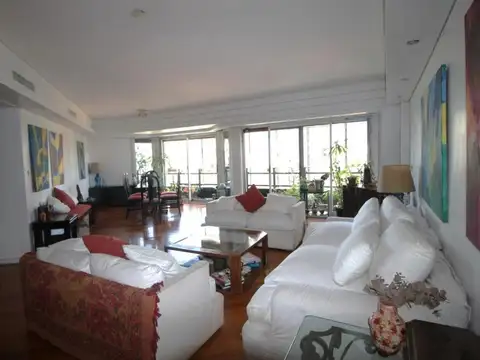 Departamento en venta - 4 ambientes y cochera -Palermo Chico