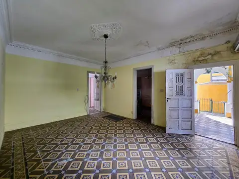 Casa en Venta en Villa Sarmiento, USD 145.000