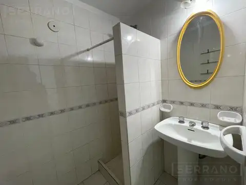 PH en Venta, 4 ambientes, amplio con entrepiso y  2 balcones - Escobar