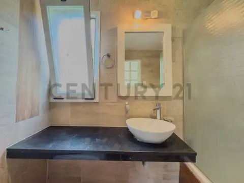 Casa en venta en La Cándida con pileta