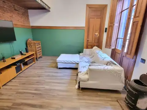 Venta casa con local/oficina en Echesortu Rosario. Excelente estado