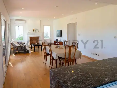 Casa en Venta en Barrio el Cazador, USD 310.000