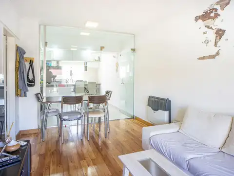 VENTA - PISO EXCLUSIVO DE UN DORMITORIO CON BALCÓN CORRIDO - CENTRO RIO