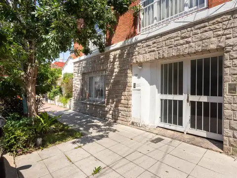 Depto Tipo Casa en Venta de 5 ambientes