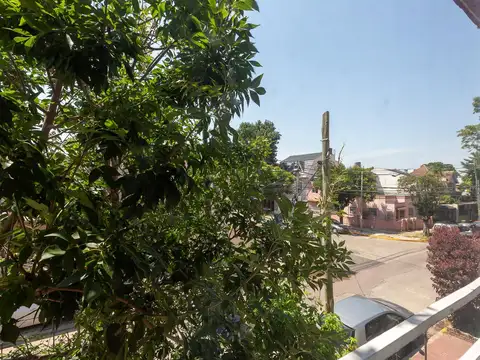 Depto Tipo Casa en Venta de 4 dormitorios
