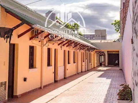 Casa en Venta con 5 cocheras