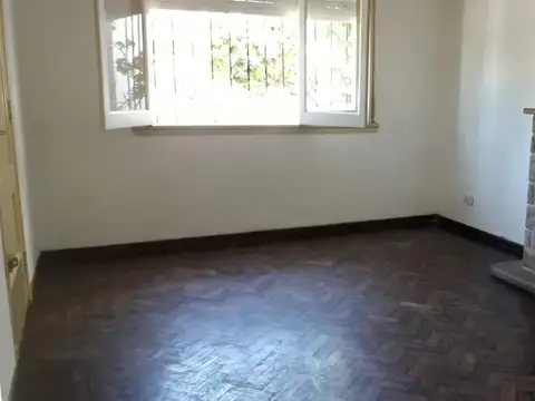 Depto Tipo Casa en Venta en Morón Sur, USD 160.000