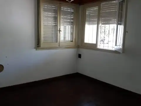 Depto Tipo Casa 4 ambientes con 1 baño