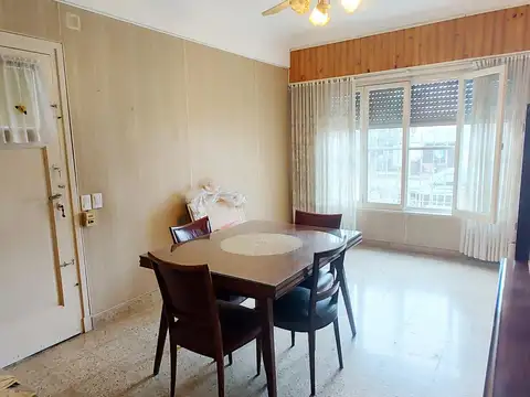 Casa 5 ambientes con 3 baños